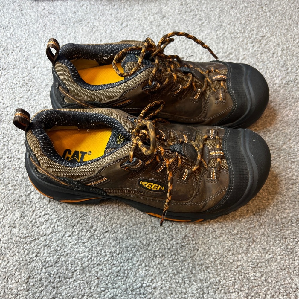 KEEN utility shoes mens 7 Brown Leather Work Hiking Boots Composite Toe braddock